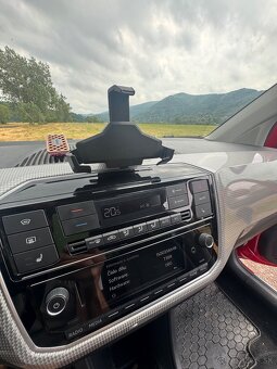 Predám VW e-up - RV 2020, najazdených 28tis.km - 9