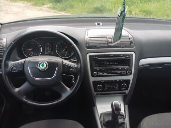 Škoda Octavia Combi II Facelift 2.0 TDI - 9