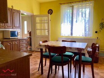 Rodinný dom s veľkou záhradou /1054 m2/, Kolárovo - 9
