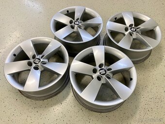 Org Alu ŠKODA 5x112 7J ET40 R17 - 9