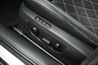 Škoda Superb Combi 2.0 TDi Sportline DSG - 9