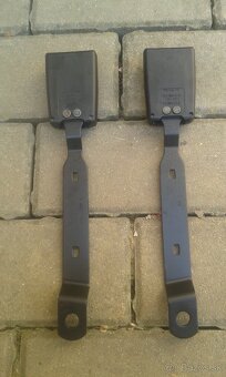 Tapacíry,rohož kufra,puklice a iné diely-Škoda Fabia1 - 9