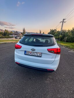 KIA Ceed Combi 1.6 Manuál 2017 - 9