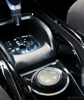 Peugeot 2008 1.2 PureTech 110 S S Allure A/T - 9