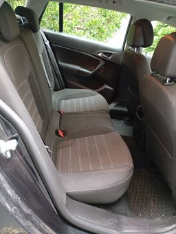 Predám OPEL INSIGNIA 2,0 CDTI - 9