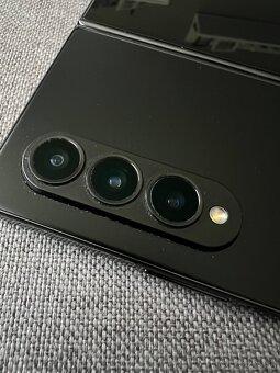 Samsung Galaxy Z Fold4 čierny - 9