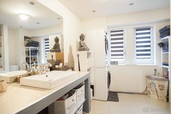 Tehlový 2-izbový byt v centre - Nové Zámky - 9