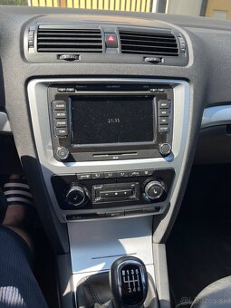 Skoda Octavia Combi RS II - 2.0 TSi SWISS GREY - 9