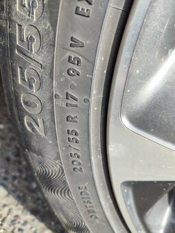 KIA STONIC r.2018 v Platinum výbave - 9