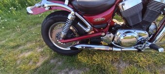 Suzuki Intruder 1400 - 9