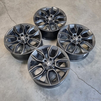 Disky Škoda 5x112 R19 8J ET45 - 9