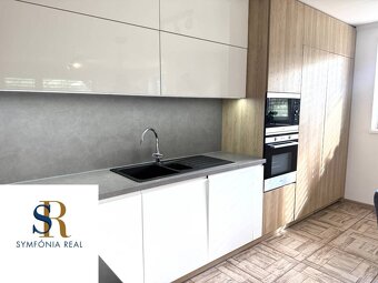 Moderný 4izbový rodinný dom s veľkým pozemkom a fotovoltaiko - 9