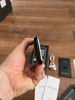 Apple iPhone 3G 8GB - 9