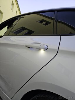 BMW 3 GT 318d manual - 9