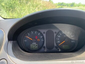 Mam na predaj Ford fiesta 1.4 - 9