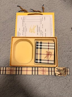 Burberry set a Louis Vuitton set - 9