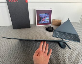 Nový Lenovo Yoga Book 9 13IMU9 2x OLED displej, 32GB, 1TB - 9