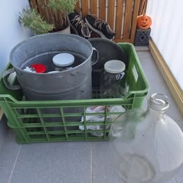 Pomocníci na zaváranie a záhrady - 9
