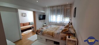 PREDAJ: 3 izbový tehlový byt, komplet.rekonštr. - KOMÁRNO - 9
