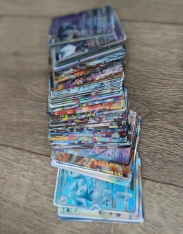 Pokémon karty - 9