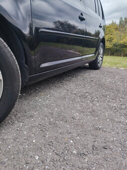 Volkswagen Touran 1.9tdi- 2010 - 9