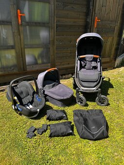 Dvojkombinácia Britax Romer Smile 3 + autosedačka - 9