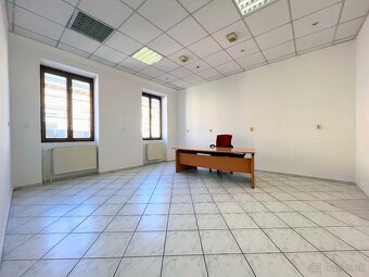 Prenájom obchodno-prevádzk. a kancelár. priestorov v centre. - 9