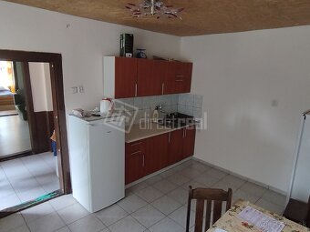 ZNÍŽENÁ CENA Bývanie v dome v nádhernej lokalite, … - 9