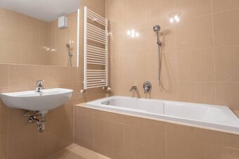 Babony TRE I Na predaj 2i byt s parkingom - Opletalová, Dev. - 9