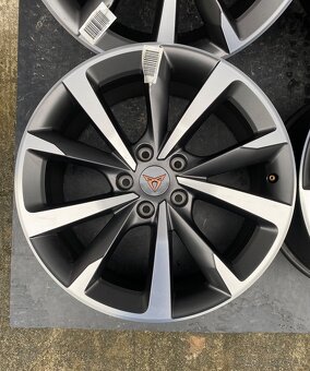 R18 ®️ Originál Seat 5x112 ET46  // VW Škoda Audi - 9