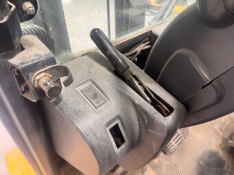 Vysokozdvižný desta vozík 3.5t - 9