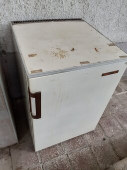 Predam mraznicku chladnicku s mraznickou elektr.miniruru pr - 9