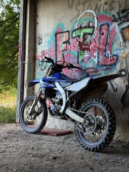 Yamaha YZ250F - 9