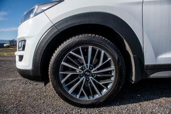 Hyundai Tucson 1.6 gdi - 9