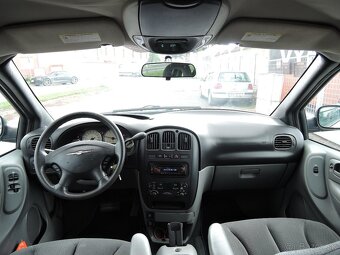 Chrysler Grand Voyager 2,8 CRD Aut. Stow´N Go 7míst 2004 - 9