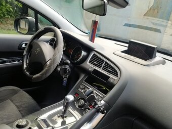 Peugeot 3008 crossover / SUV / Automat / Navigation / - 9
