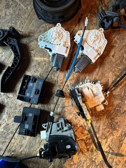 Rozpredam Audi a4 b8.5 allroad 2.0 TDi s-tronic quattro - 9