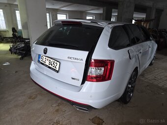 ŠKODA OCTAVIA COMBI 2.0 TDI RS 4X4 DSG /POJÍZDNÉ - 9