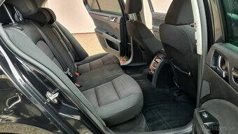 ŠKODA SUPERB 2.0 TDI CR 125KW DSG - 9