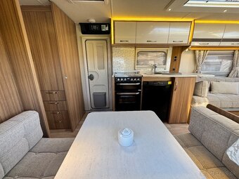 Celoroční karavan Lunar Clubman ES r.v 2018 ALDE topení - 9