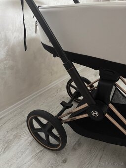 Cybex Priam 4.0 - 9