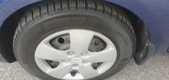 Kia ceed 1.4i 77kw 105k naj. 126 tkm 8/2008 - 9