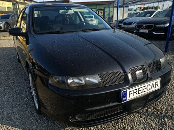 Seat Leon 1.8 Turbo Top Sport Rezervované - 9