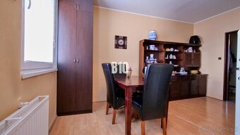 REZERVOVANÉ Na predaj priestranný 4 izbový byt s dvoma LOGGI - 9