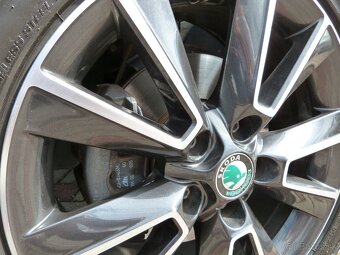 Škoda Yeti 2.0 TDI 140k 4x4 Elegance / Adventure DSG - 9