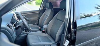 Volkswagen Golf V 1.9TDI - 9