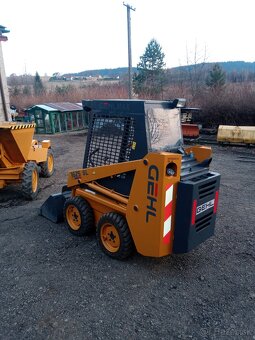 Bobcat Gehl smykovy nakladac - 9