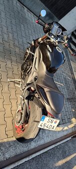 Predám TRIUMPH Speed Triple 1050 - 9