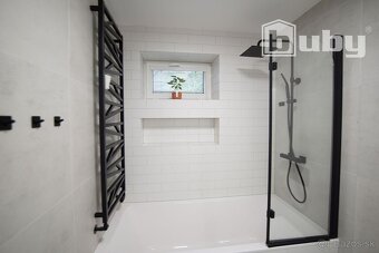 Na predaj štýlový 2 izbový byt, v centre Martina, kompletná  - 9