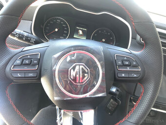 MG ZS 1,5 Essential plus 78kW - 9